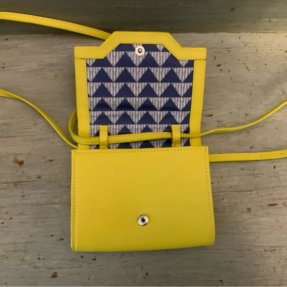 Stella & Dot Nolita Electric Yellow Sidekick Crossbody Bag Purse 6x5x1‎ GC